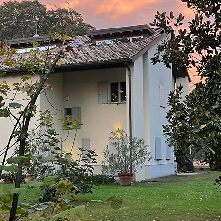 Acero Giallo Bed & Breakfast Parma