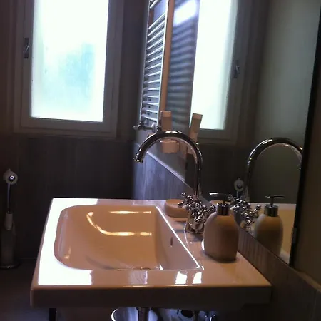 Acero Giallo Bed & Breakfast Parma