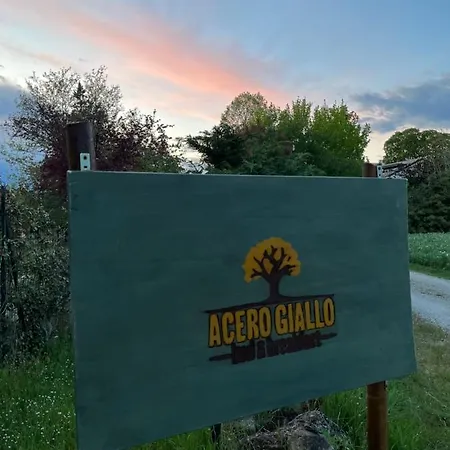 Acero Giallo לינה וארוחת בוקר