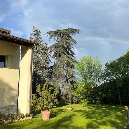 Acero Giallo Nocleg ze śniadaniem
