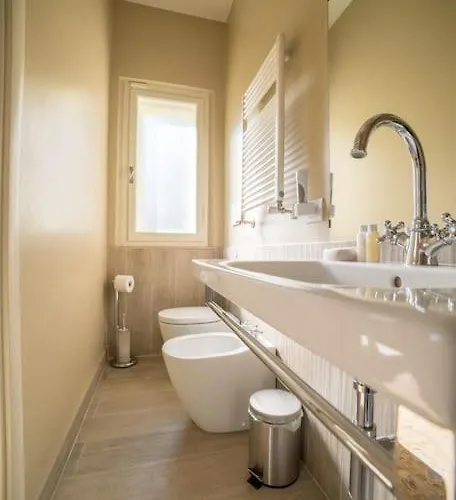 Acero Giallo Πάρμα