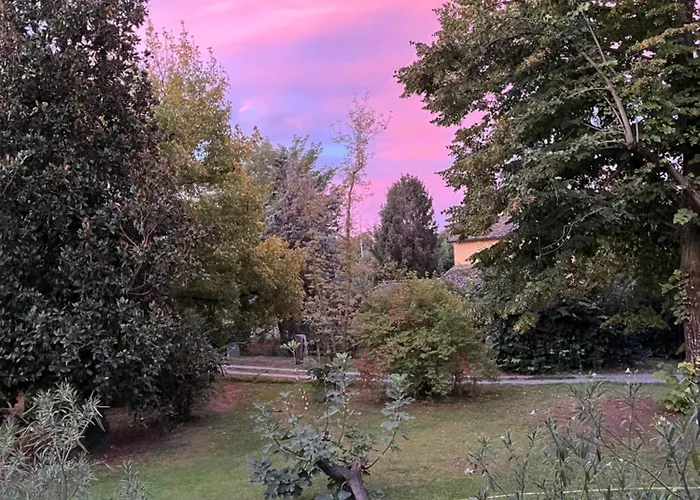 Acero Giallo Bed and Breakfast 3*